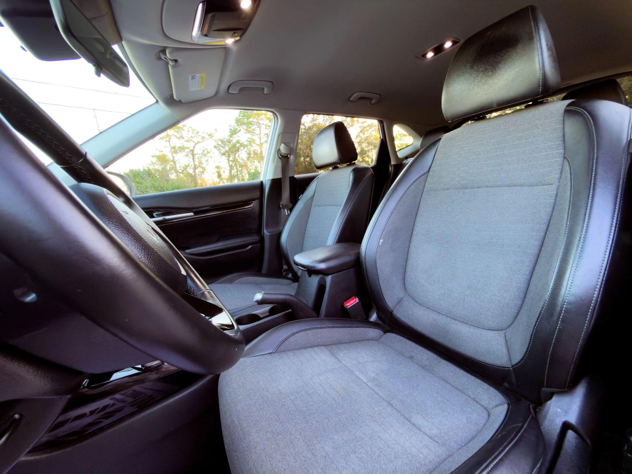 Kia Seltos S - Thumbnail 6