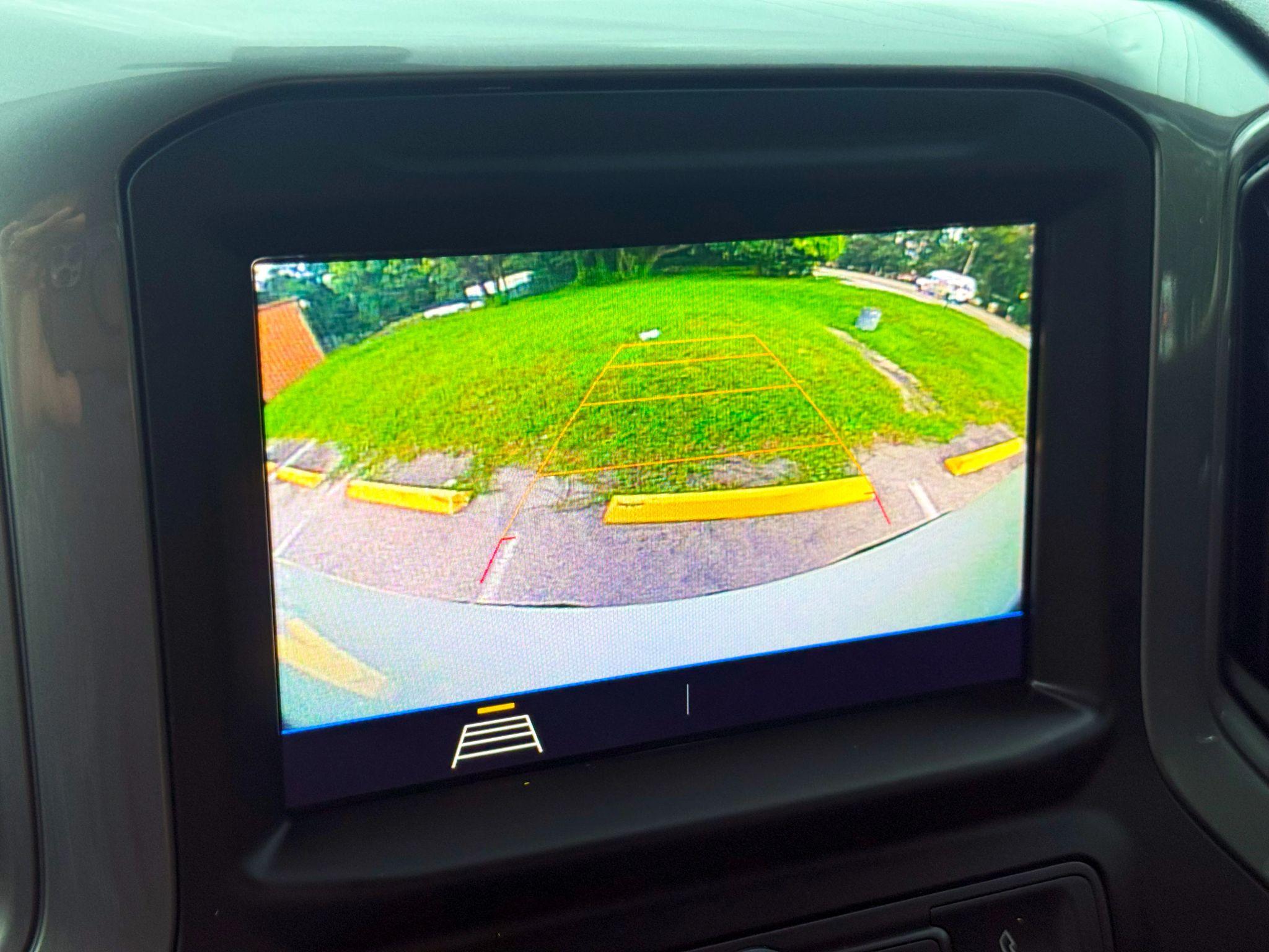 Chevrolet Silverado 1500 - Thumbnail 15