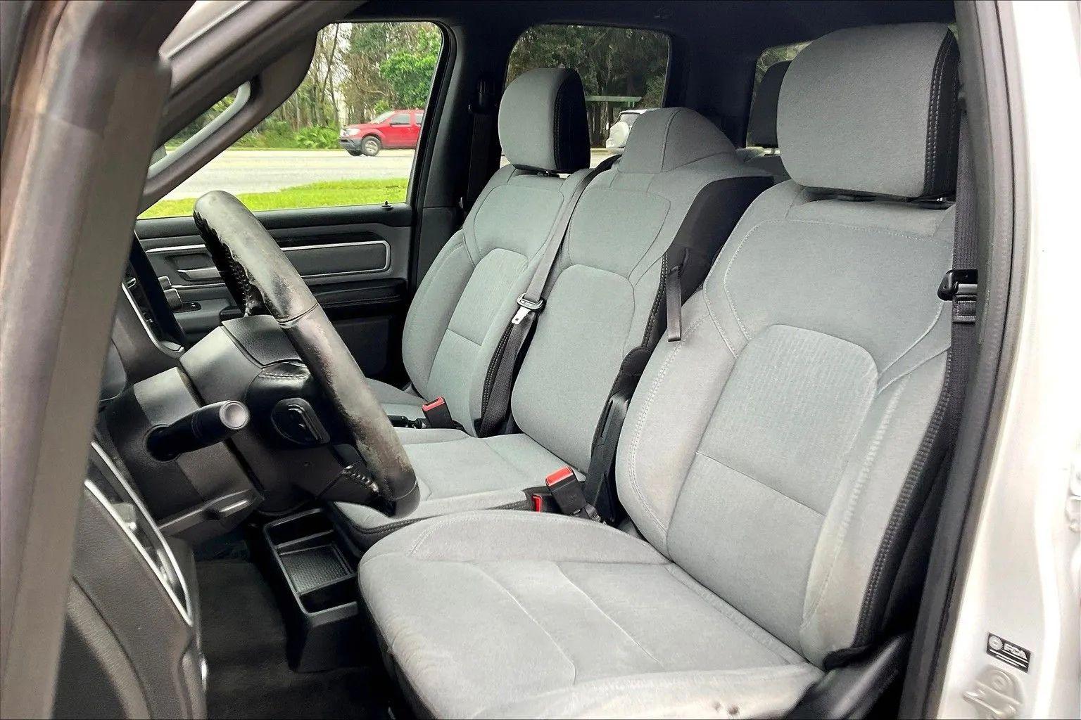 Ram 1500 Lone Star - Thumbnail 6