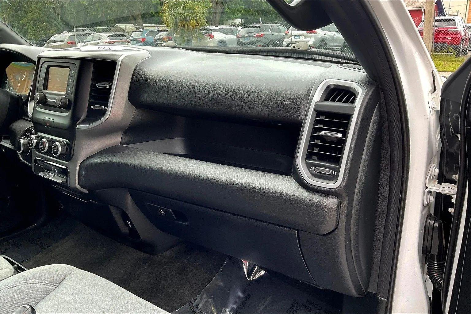 Ram 1500 Lone Star - Thumbnail 19