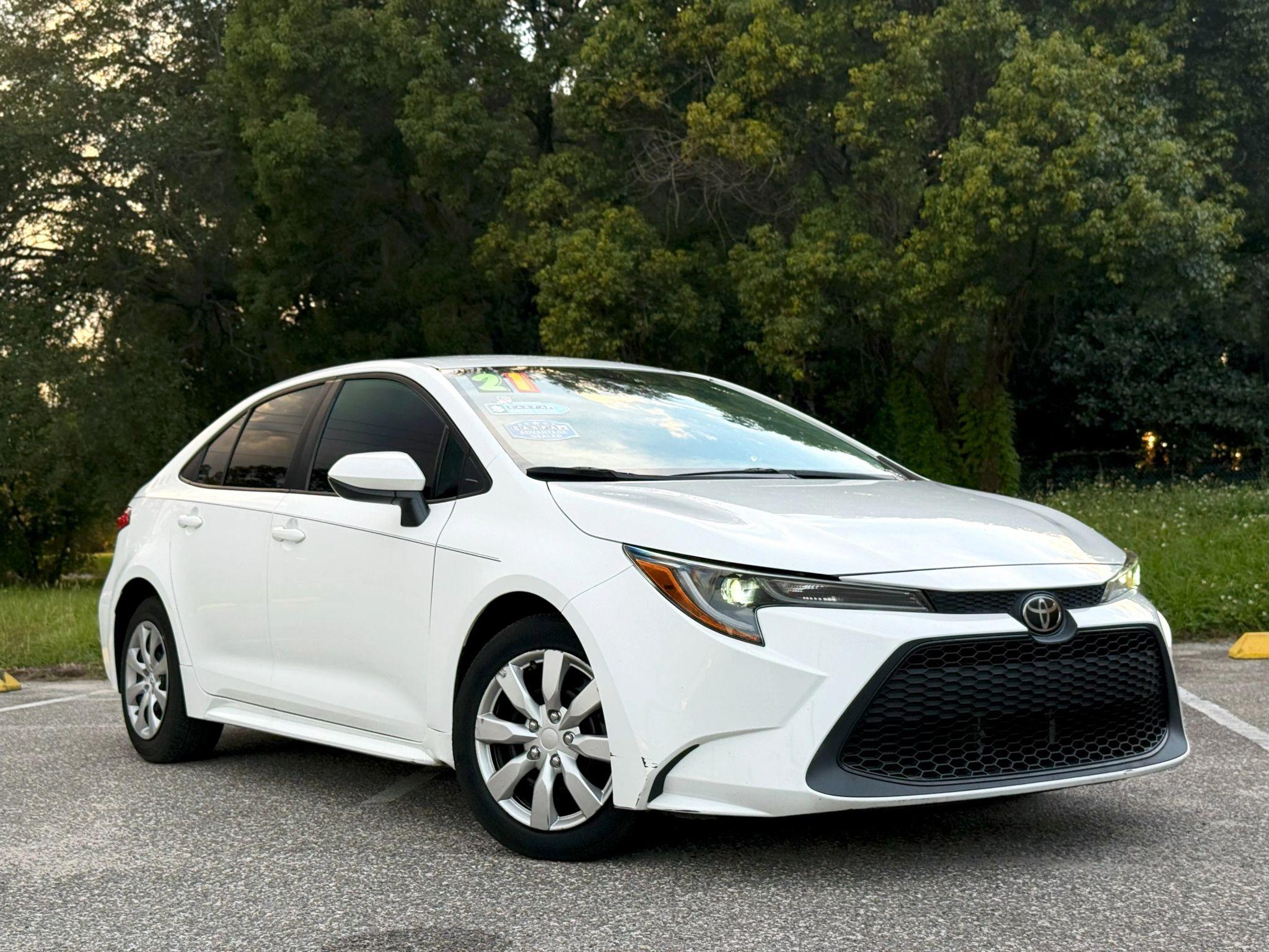 Toyota Corolla Le - View 1