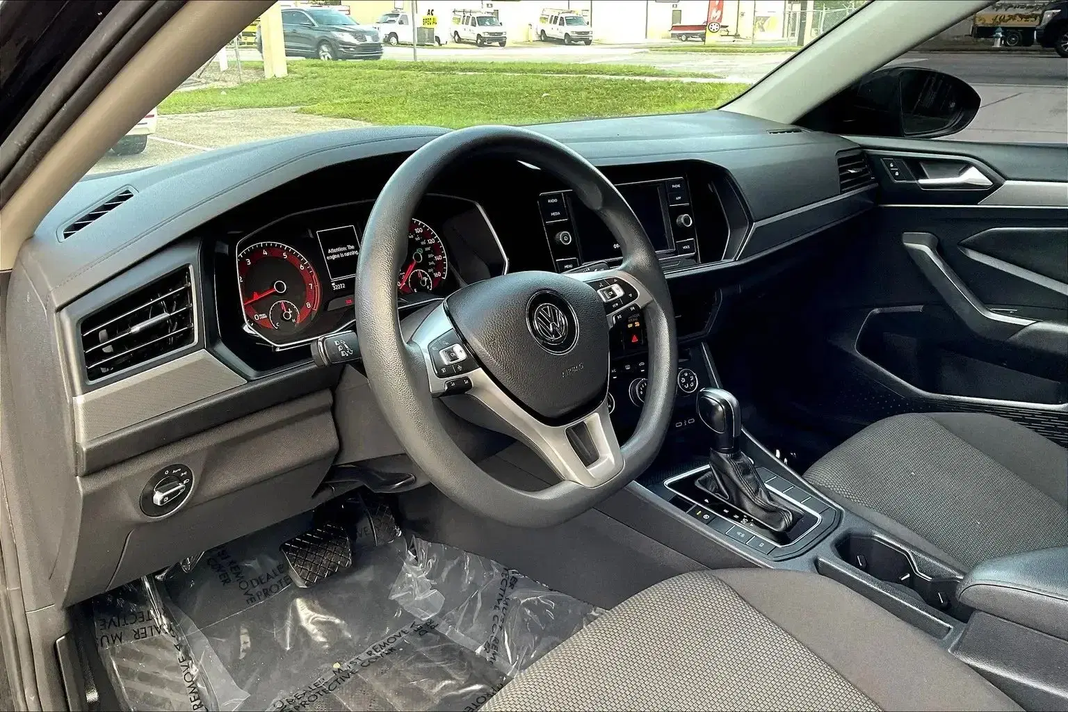 Volkswagen Jetta S - Thumbnail 13