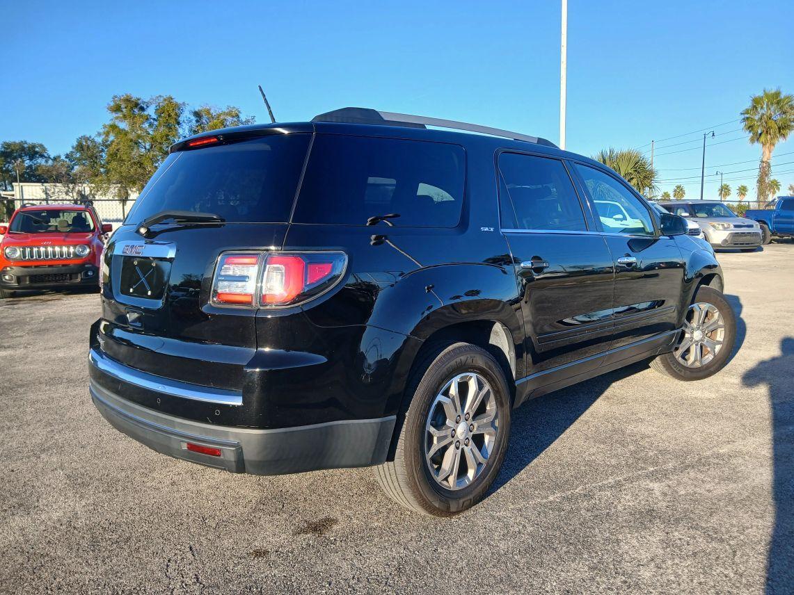GMC Acadia - Thumbnail 6
