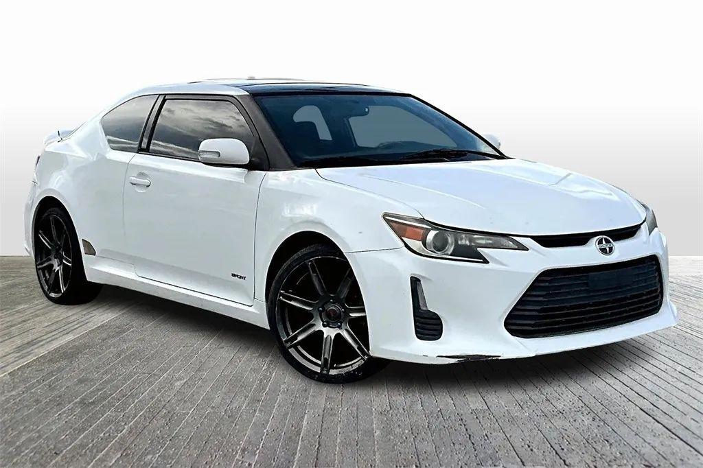 Scion TC - Thumbnail 3