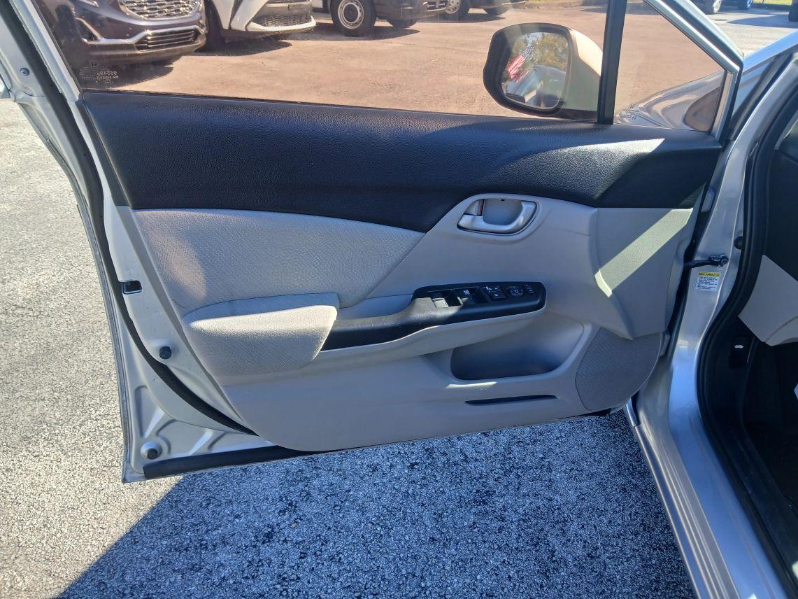 Honda Civic - Thumbnail 9