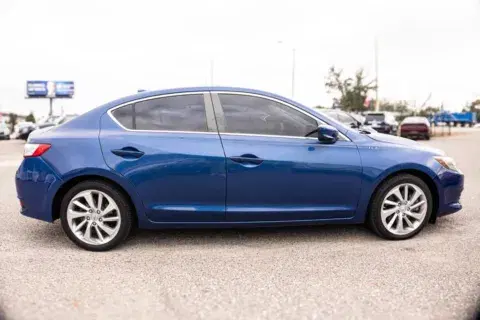 Acura Ilx Sedan 4D - Thumbnail 5