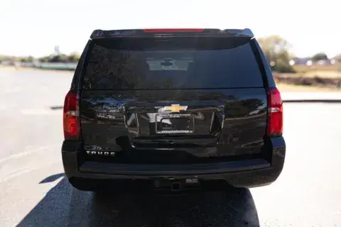 Chevrolet Tahoe Ls Sport Utility 4D - Thumbnail 6