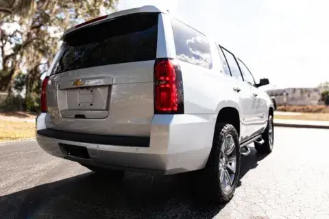 Chevrolet Tahoe Lt Sport Utility 4D - Thumbnail 6