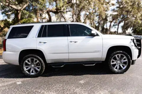 Chevrolet Tahoe Lt Sport Utility 4D - Thumbnail 5