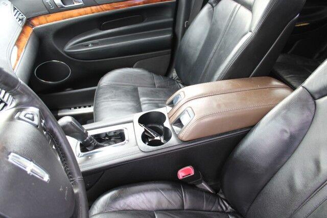 Lincoln MKT - Thumbnail 10