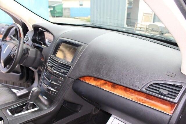 Lincoln MKT - Thumbnail 9