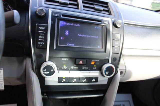 Toyota Camry - Thumbnail 11