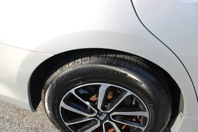 Toyota Camry - Thumbnail 14