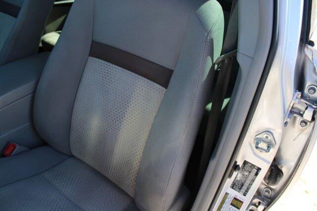 Toyota Camry - Thumbnail 19