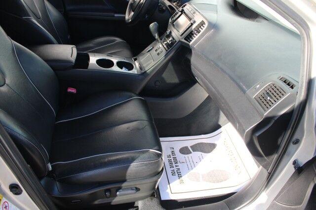 Toyota Venza - Thumbnail 13