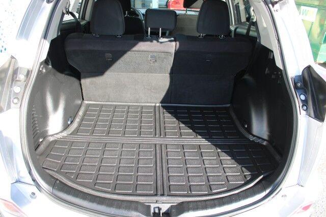 Toyota RAV4 - Thumbnail 9