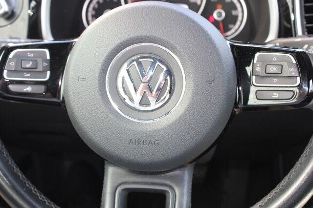 Volkswagen Beetle Convertible - Thumbnail 17