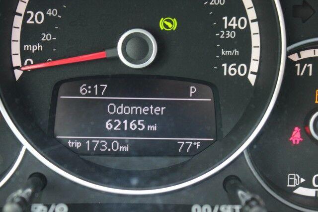 Volkswagen Beetle Convertible - Thumbnail 16