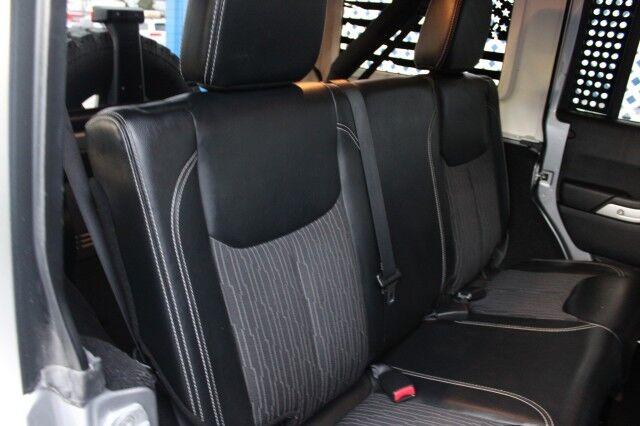 Jeep Wrangler Unlimited - Thumbnail 17