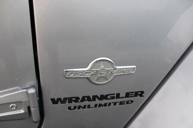 Jeep Wrangler Unlimited - Thumbnail 11