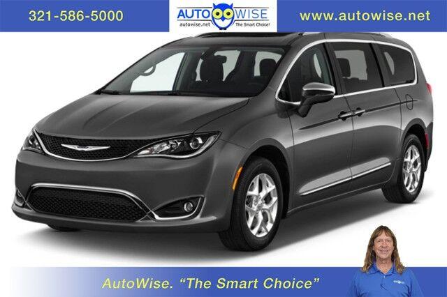 Chrysler Pacifica - View 1