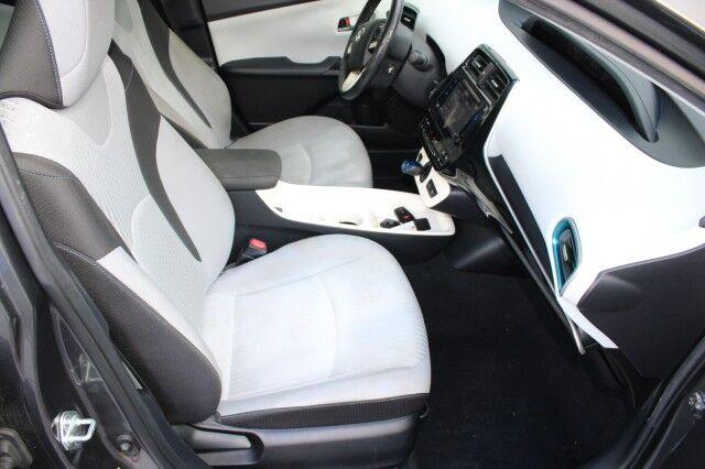 Toyota Prius - Thumbnail 11