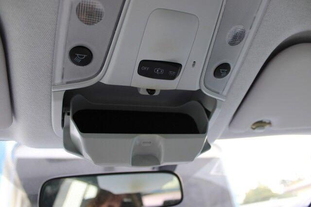 Toyota Prius - Thumbnail 20