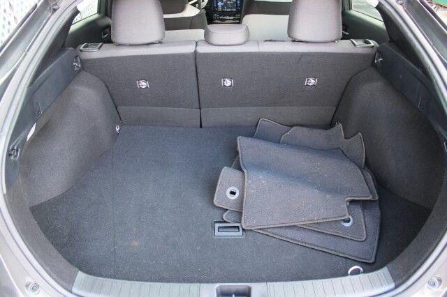 Toyota Prius - Thumbnail 10