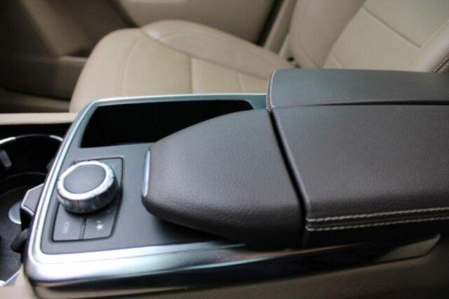 Mercedes-Benz ML 350 - Thumbnail 19