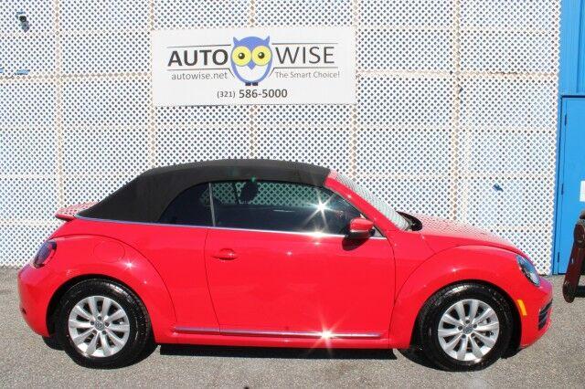 Volkswagen Beetle 2.0T Convertible - Thumbnail 5