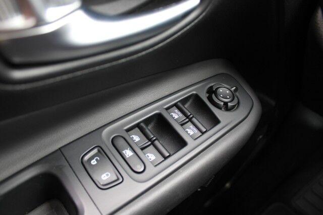 Jeep Renegade - Thumbnail 8