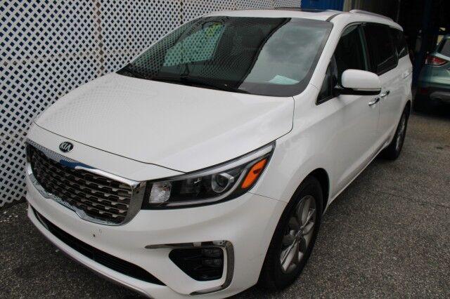 Kia Sedona - Thumbnail 2