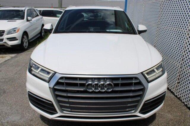 Audi Q5 2.0T - Thumbnail 4