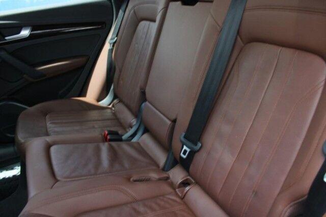 Audi Q5 2.0T - Thumbnail 19