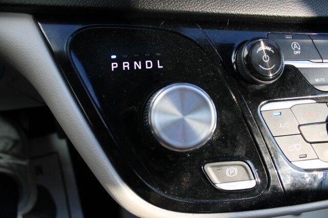 Chrysler Pacifica - Thumbnail 14