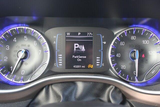 Chrysler Pacifica - Thumbnail 15