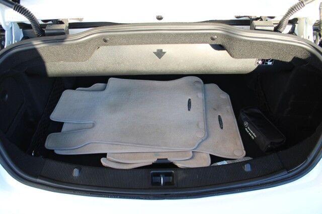 Mercedes-Benz E 400 - Thumbnail 13