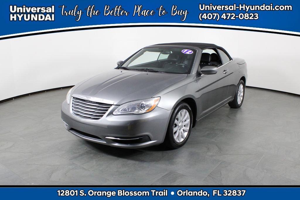 Chrysler 200 Touring - Thumbnail 2