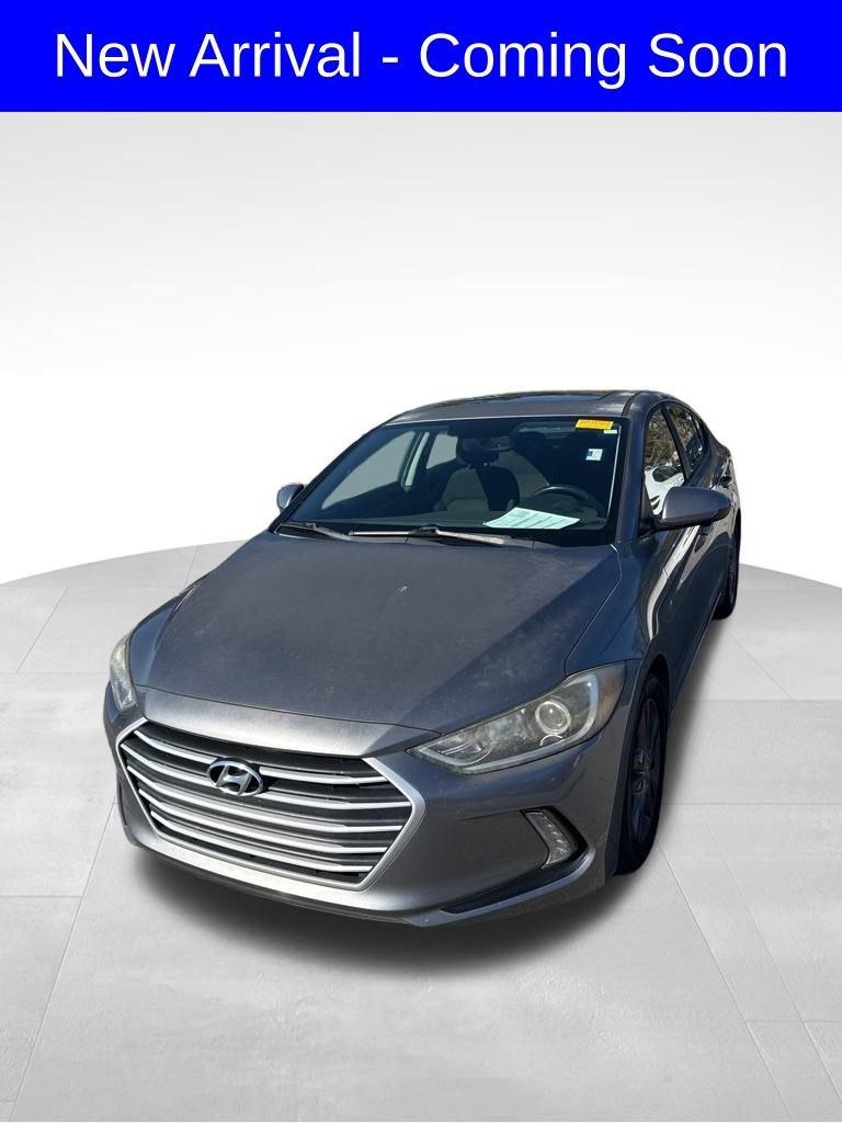 Hyundai Elantra Value Edition - Thumbnail 2