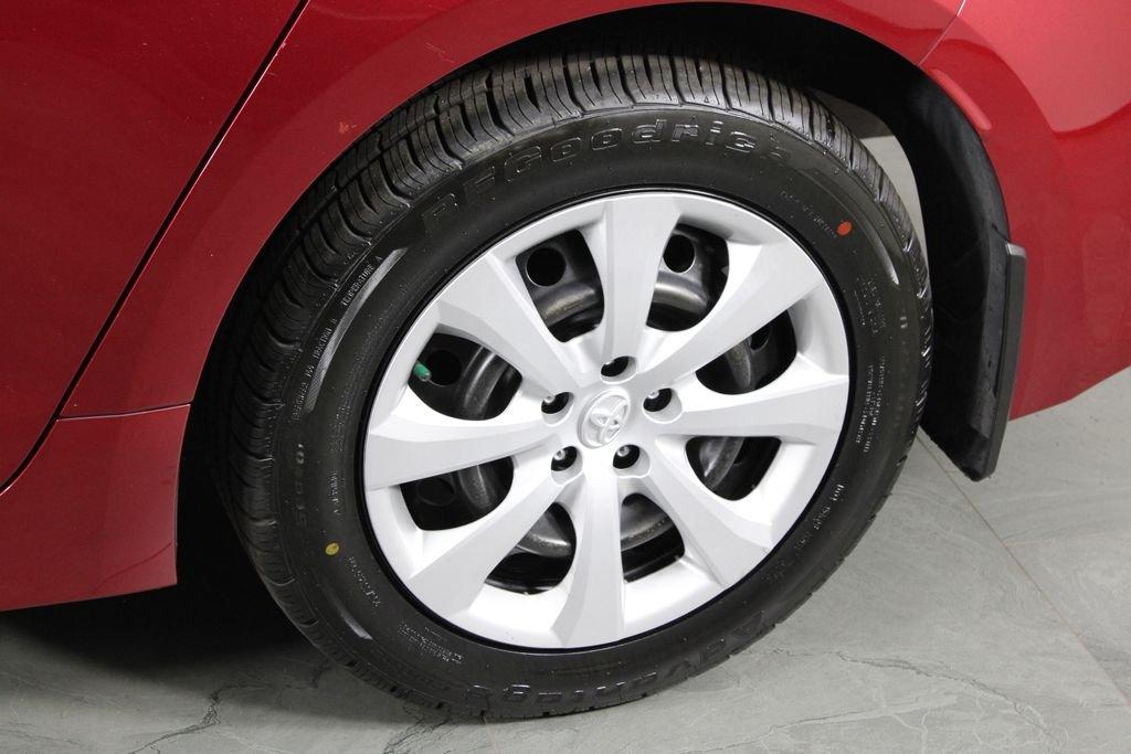 Toyota Corolla Le - Thumbnail 12