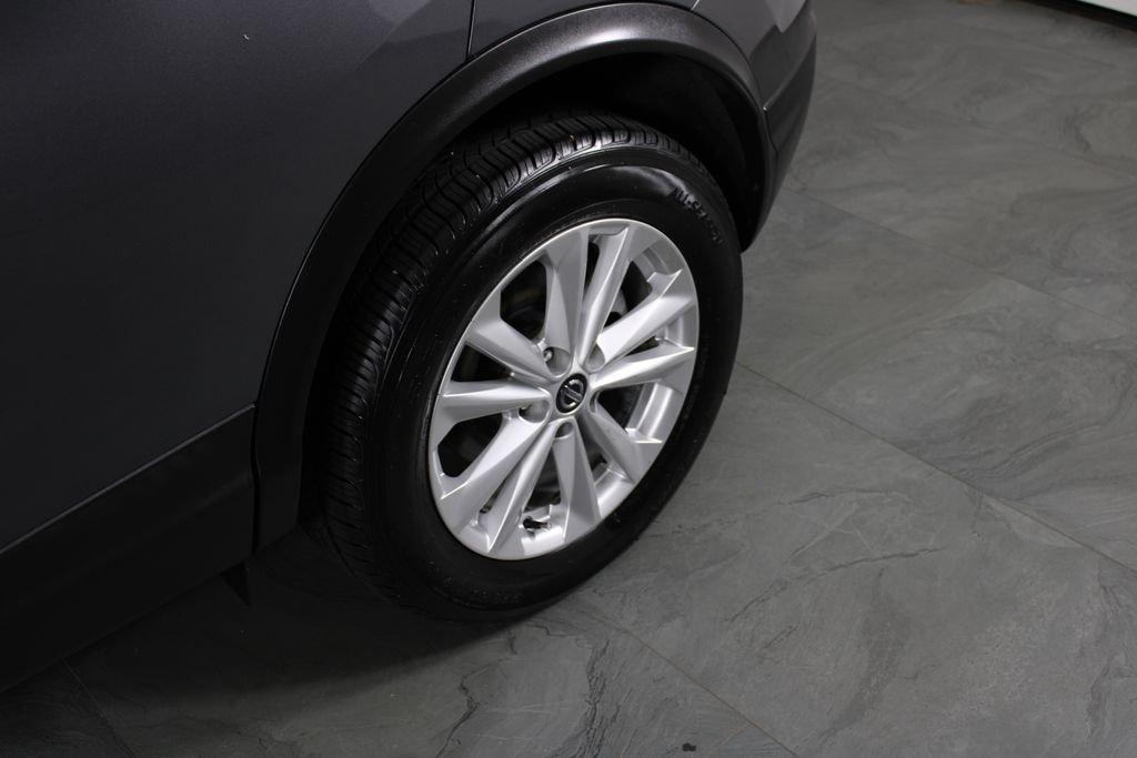 Nissan Rogue Sport Sv - Thumbnail 13