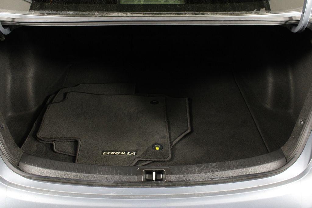 Toyota Corolla Le - Thumbnail 17