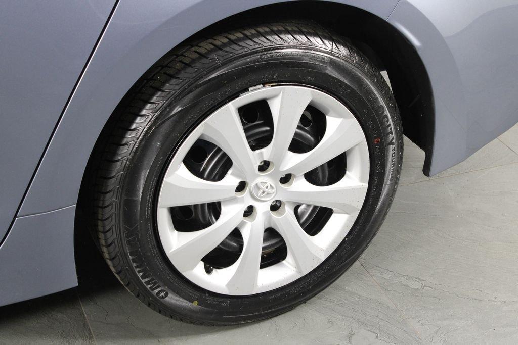 Toyota Corolla Le - Thumbnail 12
