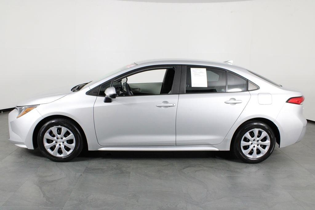 Toyota Corolla Le - Thumbnail 12