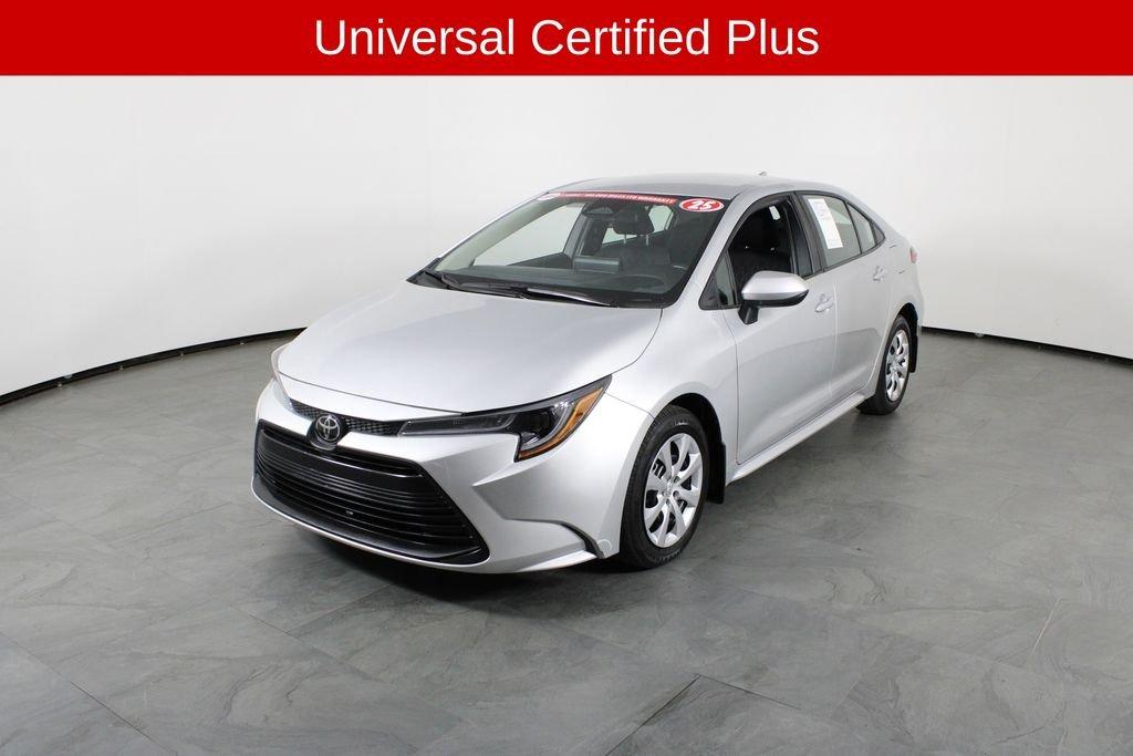 Toyota Corolla Le - Thumbnail 3