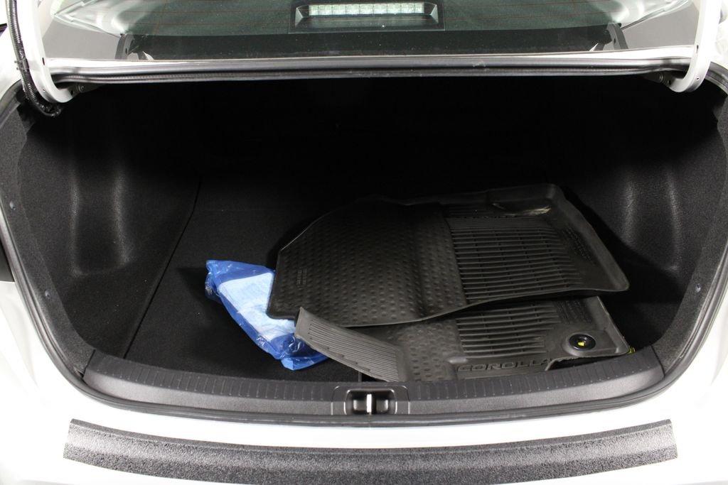 Toyota Corolla Le - Thumbnail 14