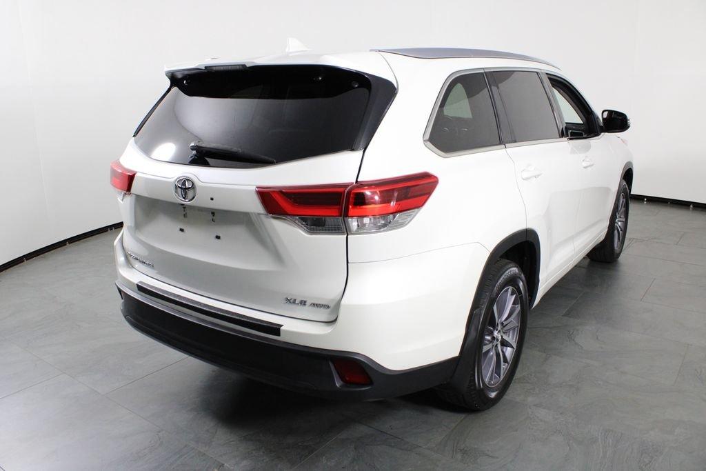 Toyota Highlander Xle - Thumbnail 16