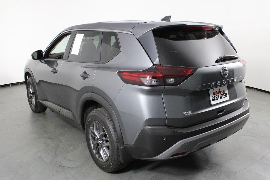 Nissan Rogue S - Thumbnail 5