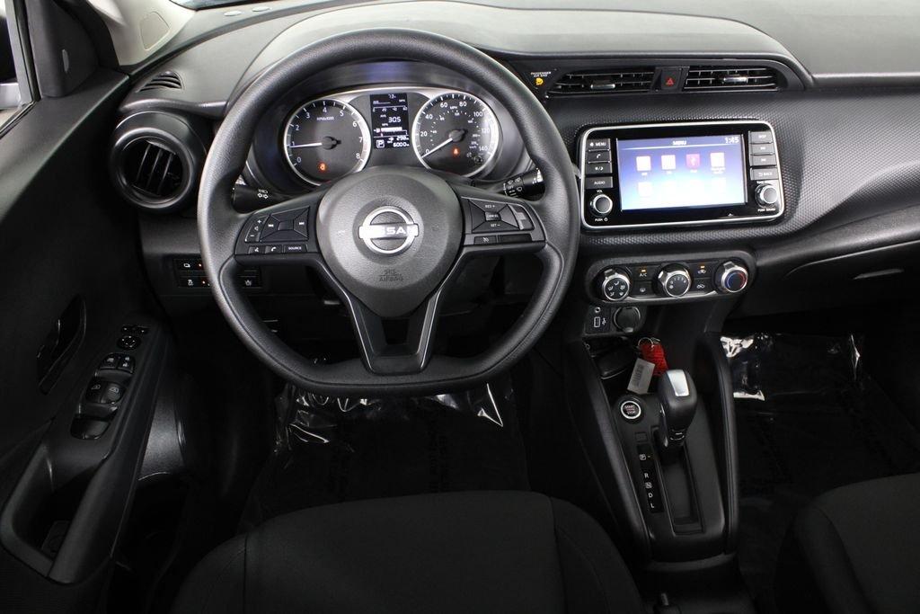 Nissan Kicks Play S - Thumbnail 8