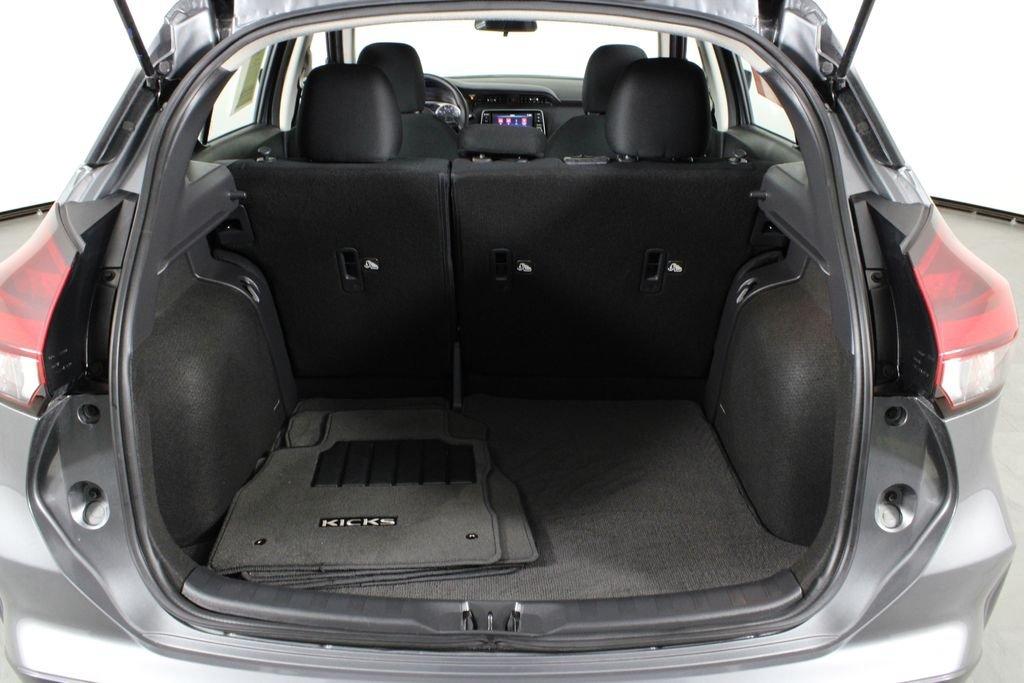 Nissan Kicks Play S - Thumbnail 19